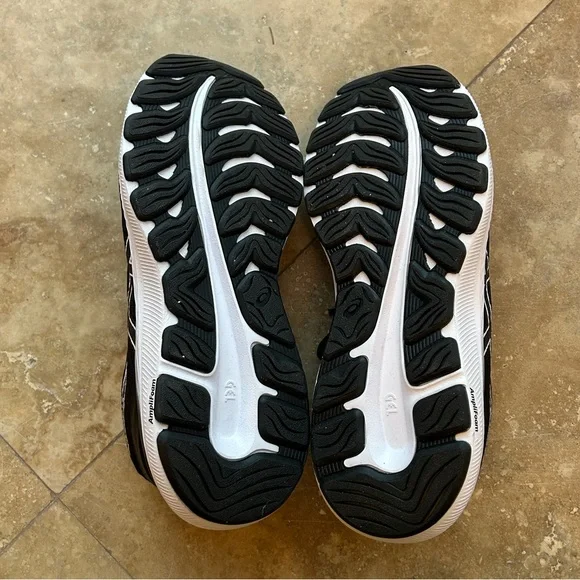 ASICS Black and White Athletic Shoes - Picture 2 of 5